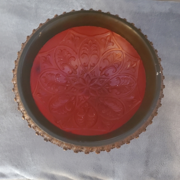 Artisian Deco Bowl with (3) Embossed Orb Balls - Set - Picture 11 of 11